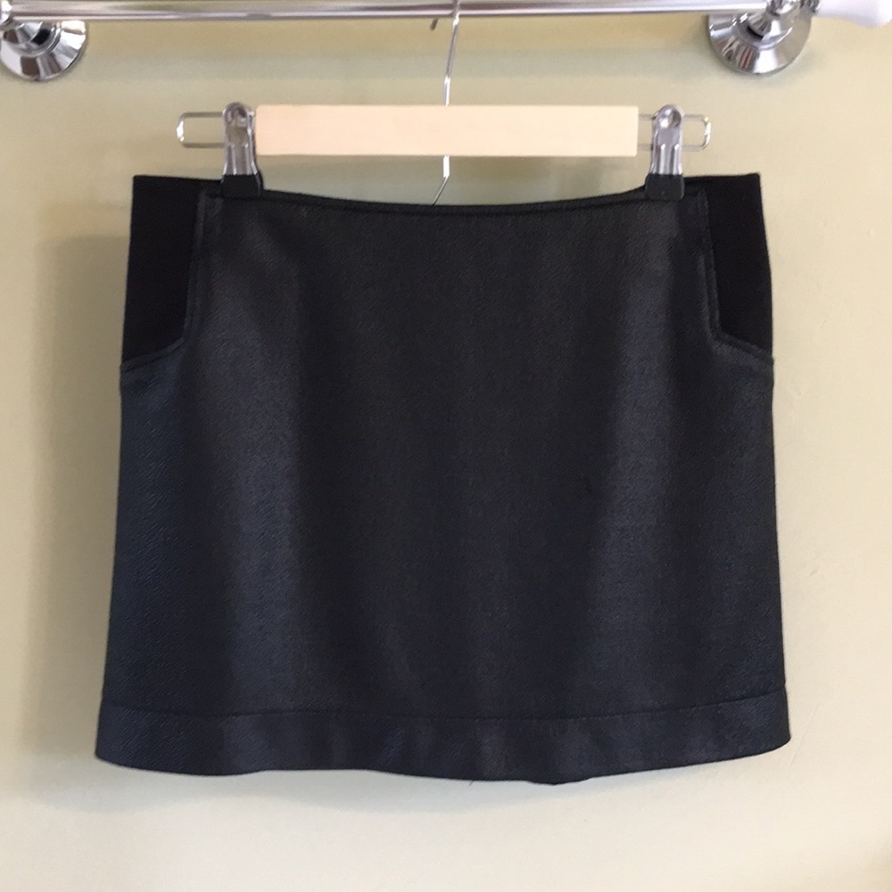 Black BCBGMaxAzria skirt